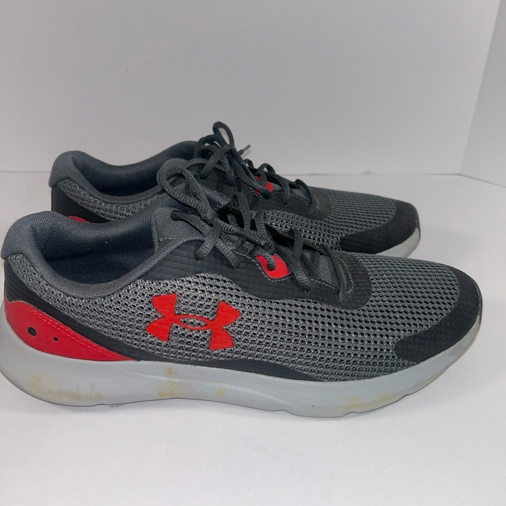 Under Armour Surge 3 Mens Running Shoes Size 12 Grey Red Mesh Upper Sporty - Picture 2 of 9